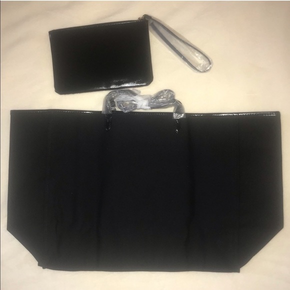 New Victoria’s Secret large Striped Sequin Weekender tote bag with Pouch Black - Picture 3 of 7